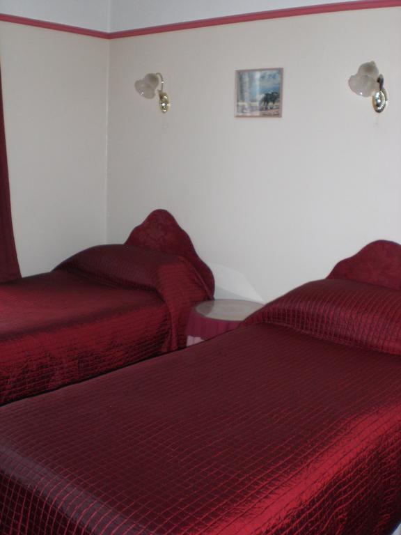Melville Lodge Gatwick Horley Zimmer foto
